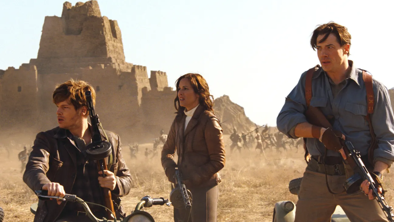 THE-MUMMY:-TOMB-OF-THE-DRAGON-EMPEROR-(2008)